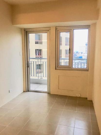 Condo For Rent in 1, Sola Edsa N, Quezon City