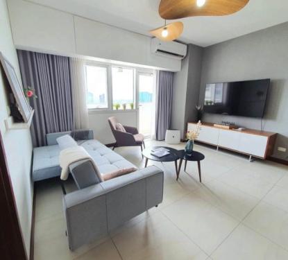 Condo For Sale in East Capitol Drive, Pasig
