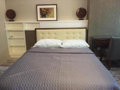 Condo For Rent in Rizal Drive, Makati City