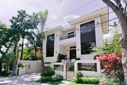 House and Lot For Sale in Muntinlupa