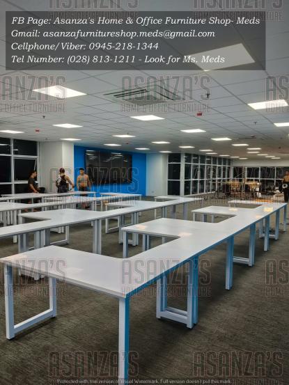 CUSTOMIZED OFFICE TABLE WITH TUBULAR LEGS